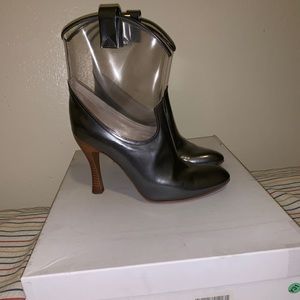 Marc Jacobs S/S 2012 ready to wear collection boot